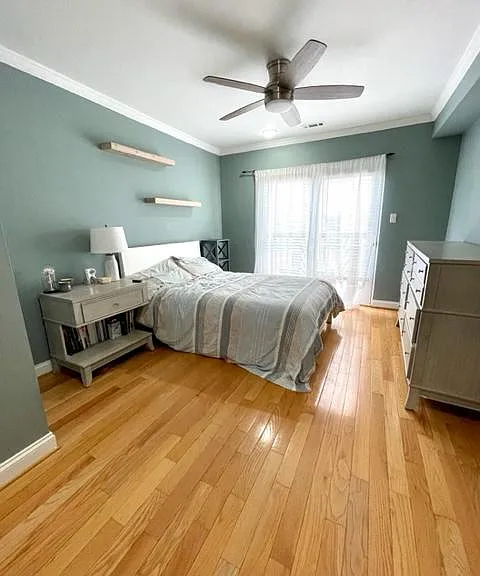 2433 Foster Ave — Photo 15