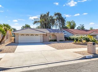 2125 Silver Oak Way, Hemet, CA 92545