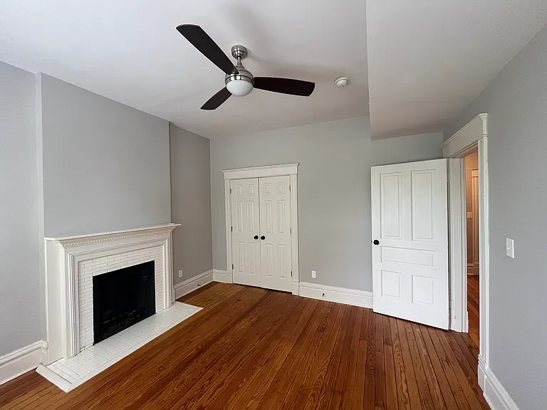 2040 Russell Blvd #2F — Photo 6