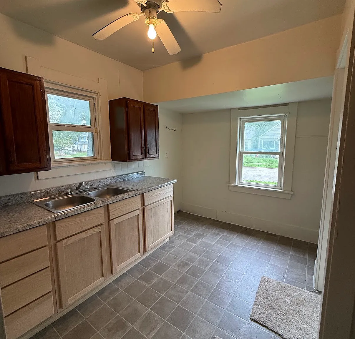 2 bed, 887 sqft, $875 — Photo 3