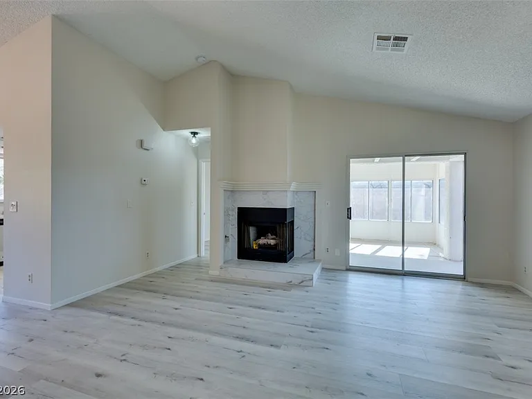 582 Searchlight Dr — Photo 11