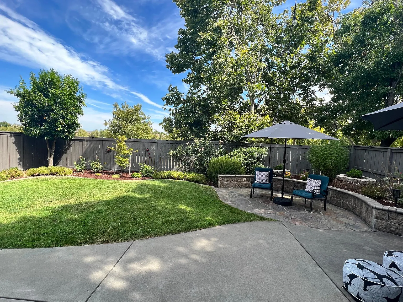 5 bed, 2137 sqft, $3,200 — Photo 2