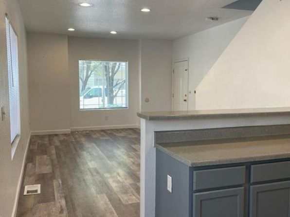 reno-nevada-66464207 picture