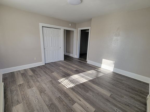 4th image of 524 Pike St #2