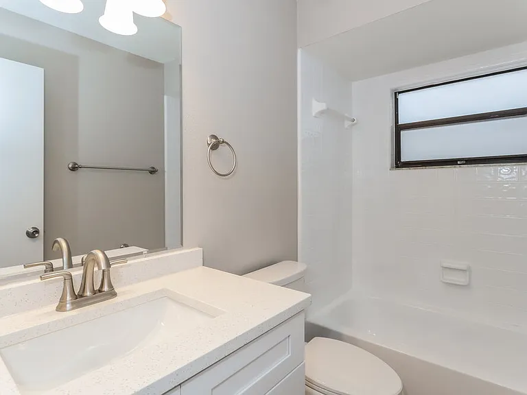 11504 Robles Del Rio Pl — Photo 18