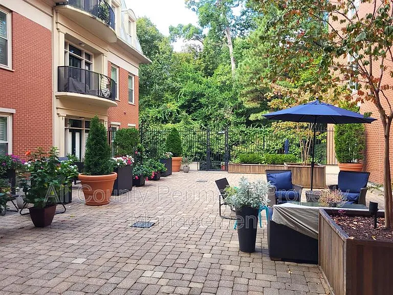 560 Dutch Valley Rd NE #2205 — Photo 11