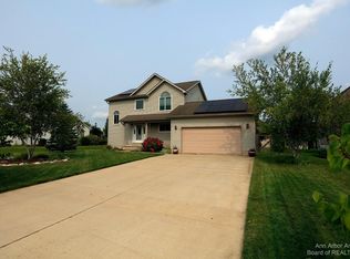 837 Bobwhite Ln, Milan, MI 48160