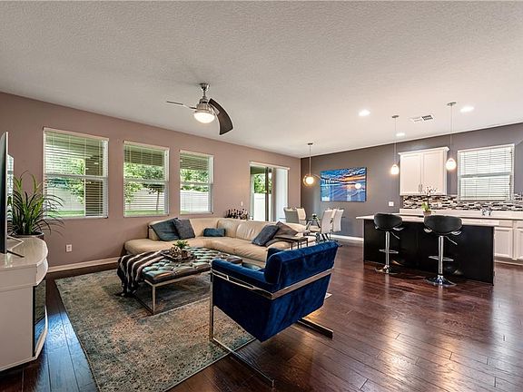 4th image of 7949 Pleasant Pine Cir