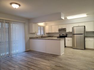 5810 W Old Shakopee Rd, Bloomington, MN 55437