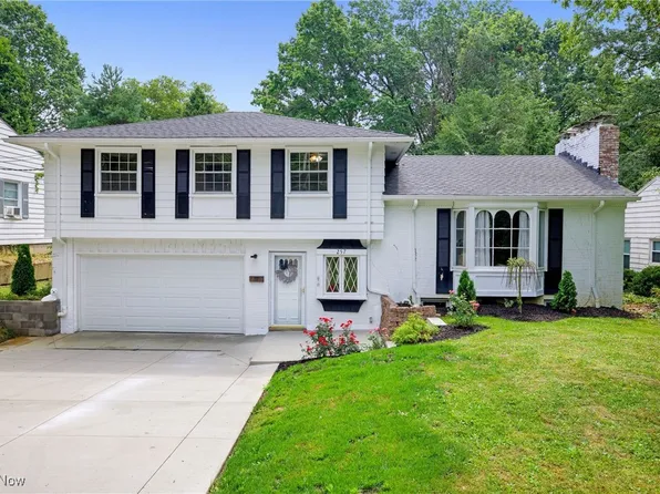 257 Sand Run Rd, Akron, OH 44313