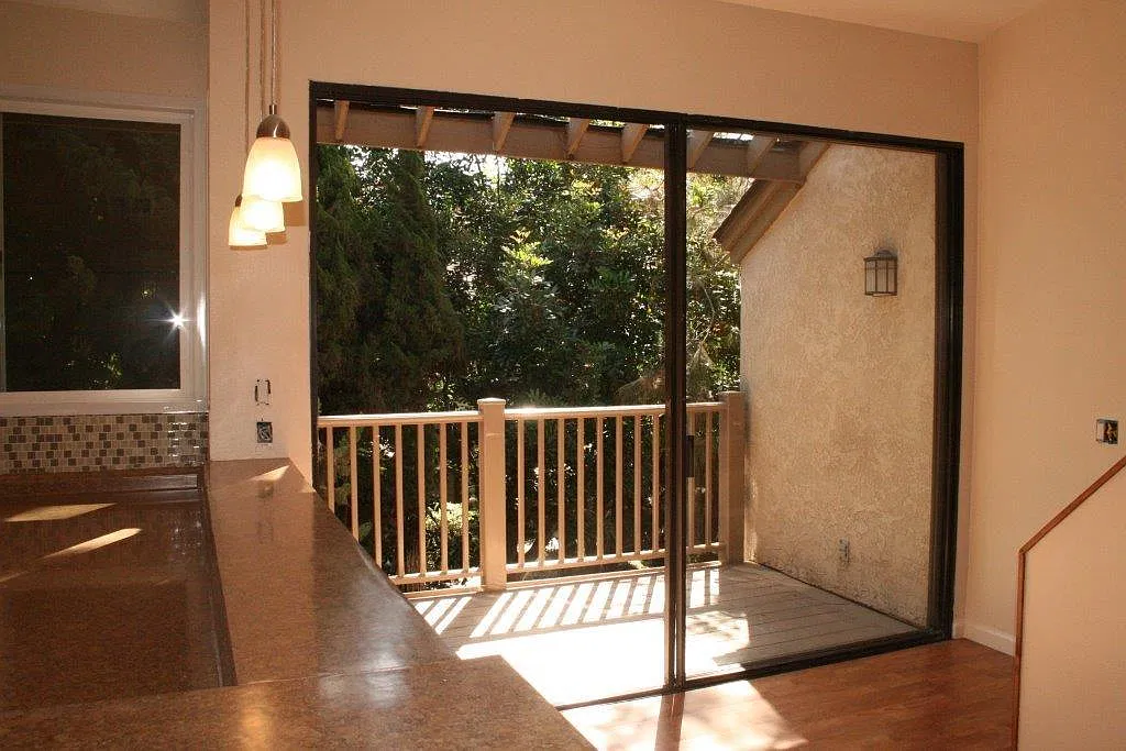 1 bed, 850 sqft, $2,495 — Photo 4