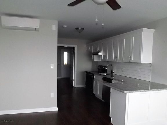 3rd image of 1935 Ocean Ave Unit 3A