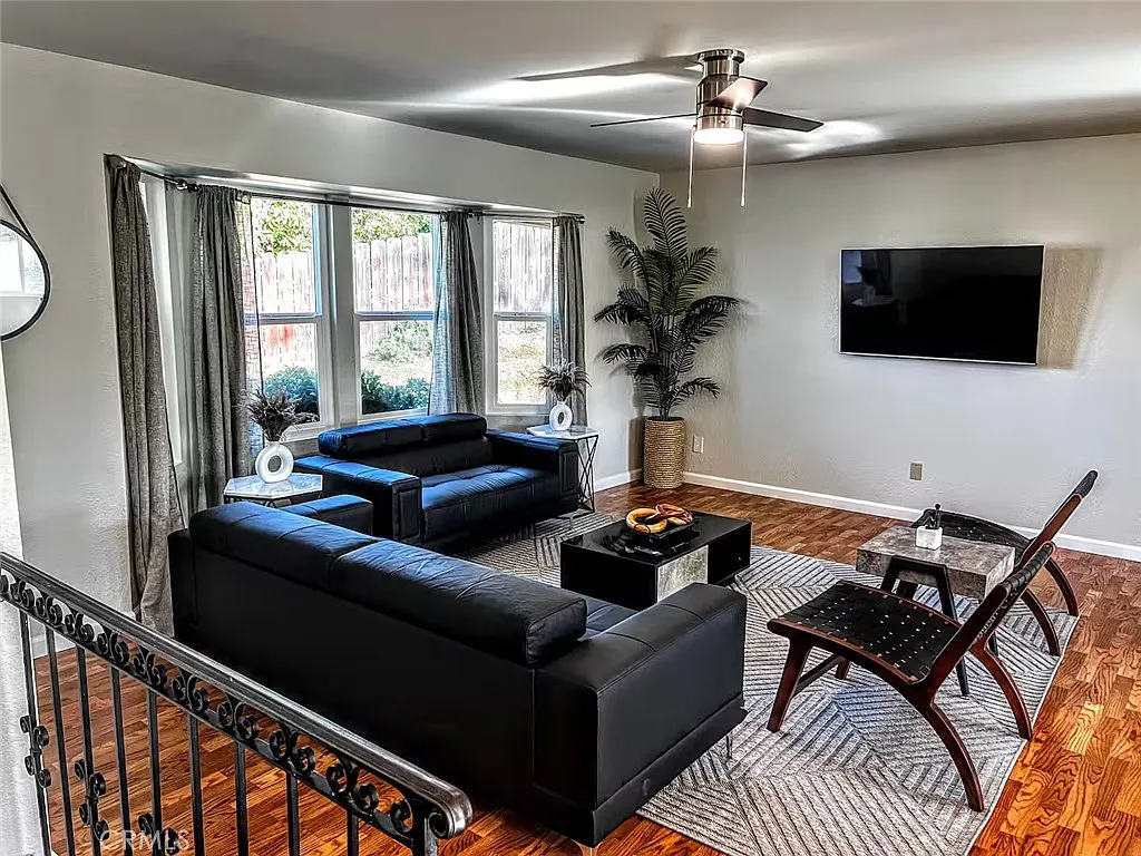 4 bed, 1855 sqft, $6,500 — Photo 4