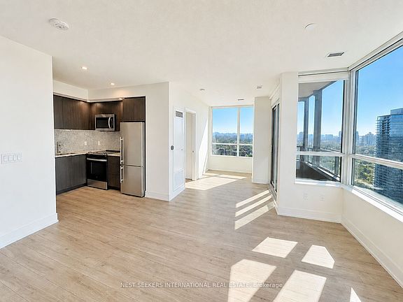 4th image of 10 Eva Rd #Penthouse 08