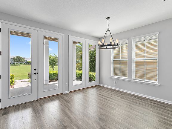 3rd image of 58 Suncoast Ln