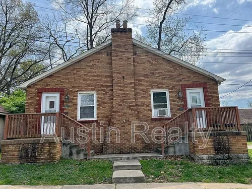 8840 Graceland Ave Photo 1