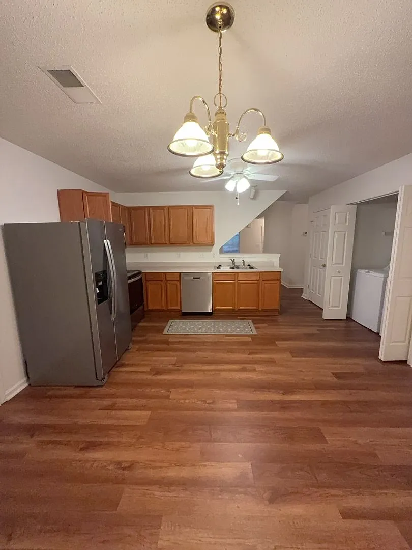 212 Aderley Oak Loop — Photo 4