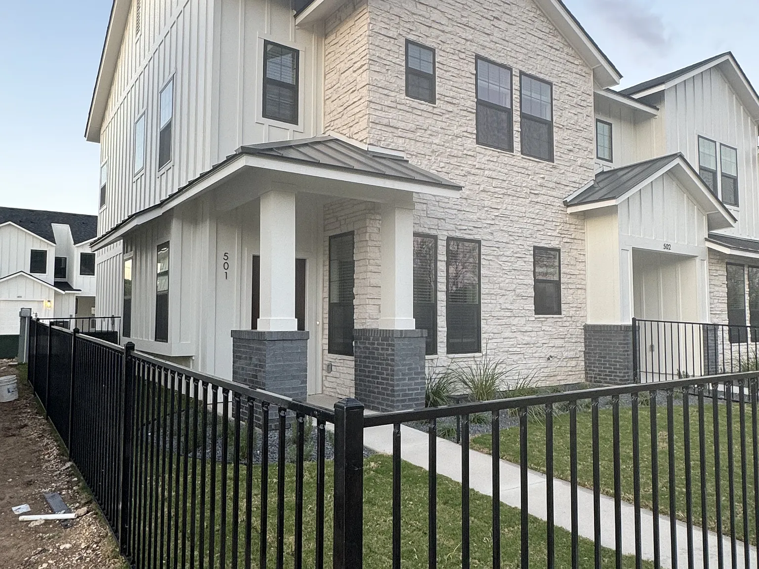 5811 South 31st Street - 501 — Photo 1