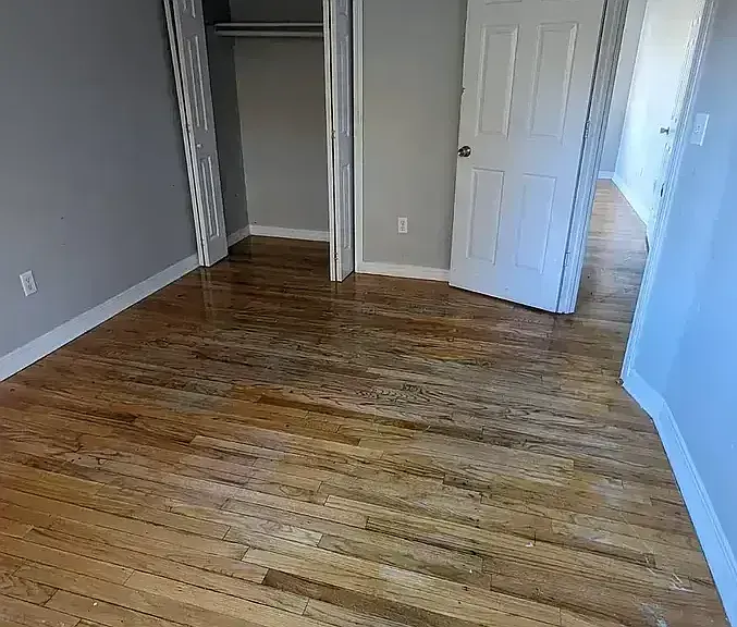 210 Burwell St #1 — Photo 6