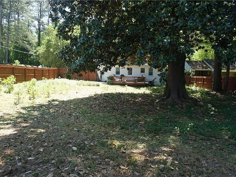 2163 Lilac Ln — Photo 26