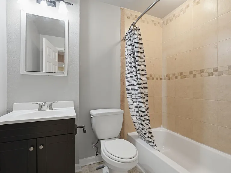 2927 Arbor Creek Ln — Photo 26