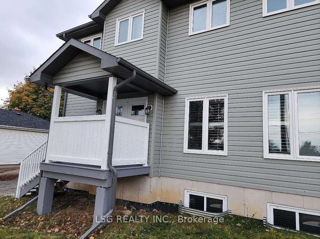 2 bed, $1,800 — Photo 3