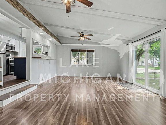 3rd image of 704 Buckingham St SW