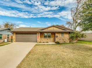 720 Timberlake Cir, Richardson, TX 75080