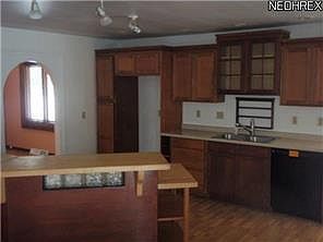 4th image of 10 Stanton St