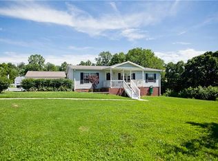 6187 Dewey Carr Rd, Bethpage, TN 37022