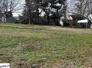 105 Bryson Heights Dr, Simpsonville, SC 29681