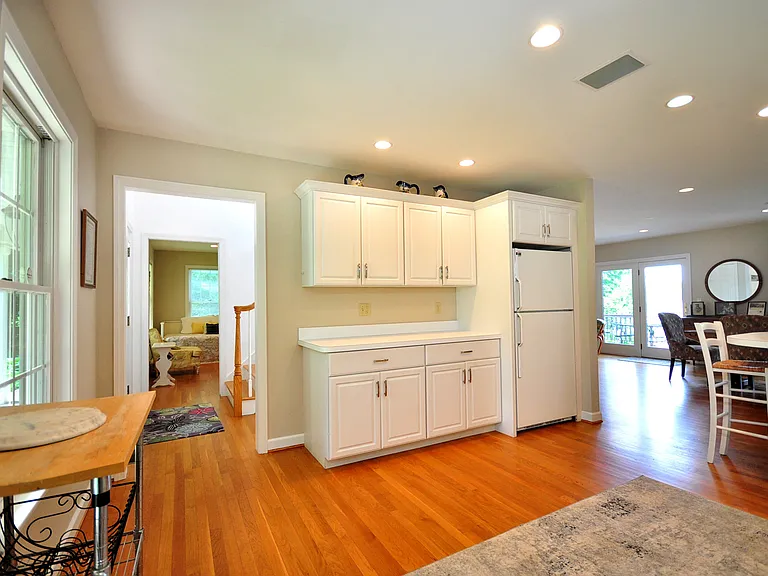 72 Sandy Beach Rd — Photo 14