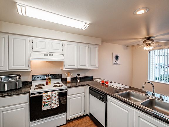 North Pointe | Renovated Kitchen