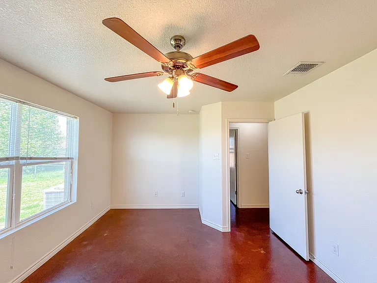 3808 John Chisholm Loop #B — Photo 18
