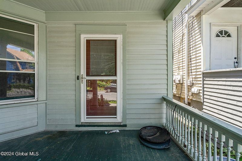 3rd image of 538 Morris Street