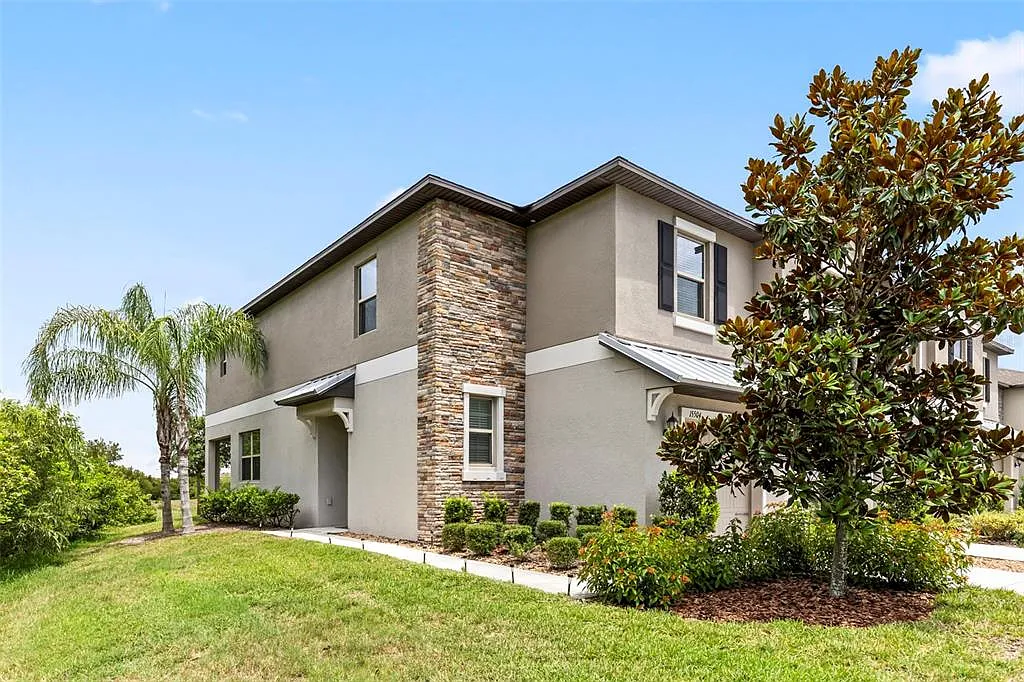 3 bed, 2.5 bath, 1787 sqft, $2,150 — Photo 2