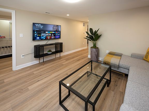 3rd image of 3261 N Central Park Ave #1