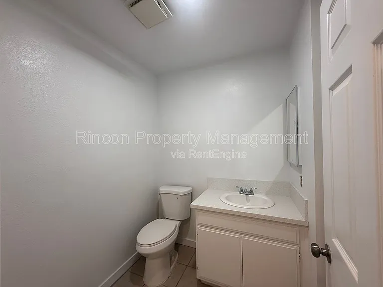 3440 Huerta Ct — Photo 11