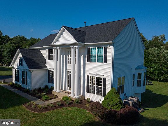 3rd image of 6313 Holland Meadow Ln