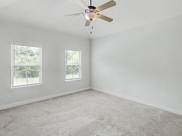 315 Grayson Ave — Photo 33