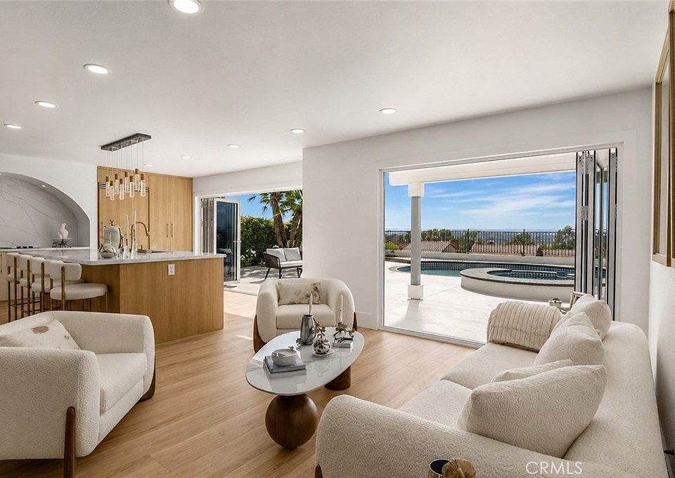 1st image of 26611 Loma Verde