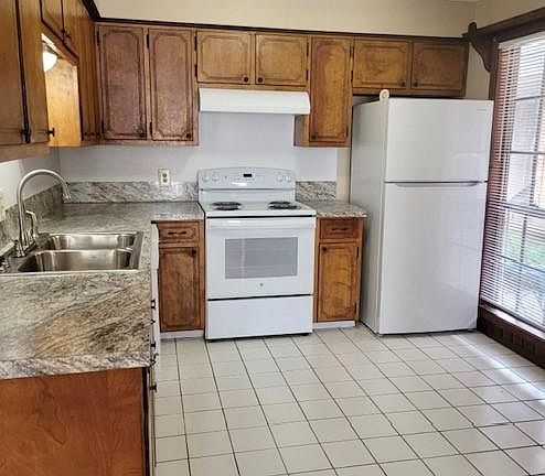 3rd image of 1523 22nd St