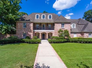 15902 Champion Dr, Spring, TX 77379