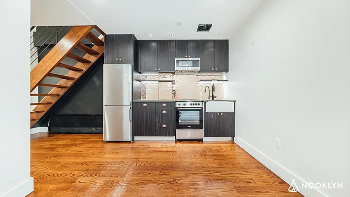 Rented by Nooklyn NYC LLC | media 2