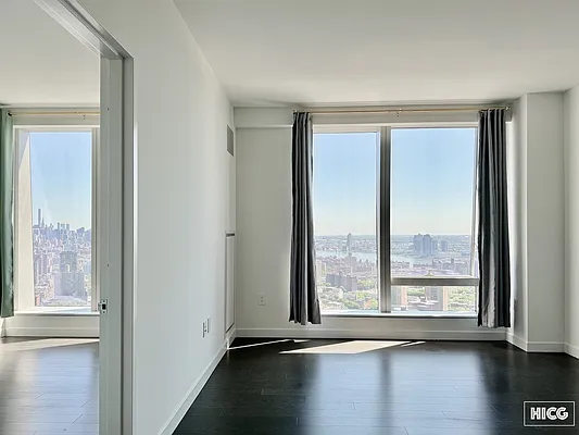 Rented by Gulia Wang, LREB | media 23