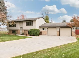 11100 Idaho Ct N, Champlin, MN 55316
