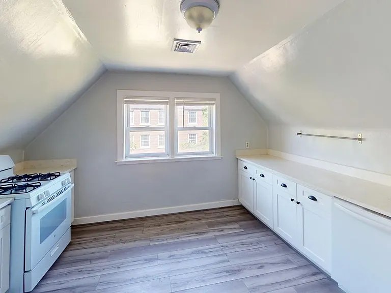 610 Orange St — Photo 2