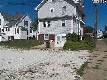 2nd image of 543 N Main St