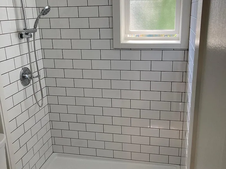 210 S Allen St #8 — Photo 12