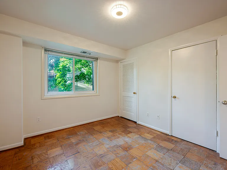3433 Mount Pleasant St NW #302 — Photo 20